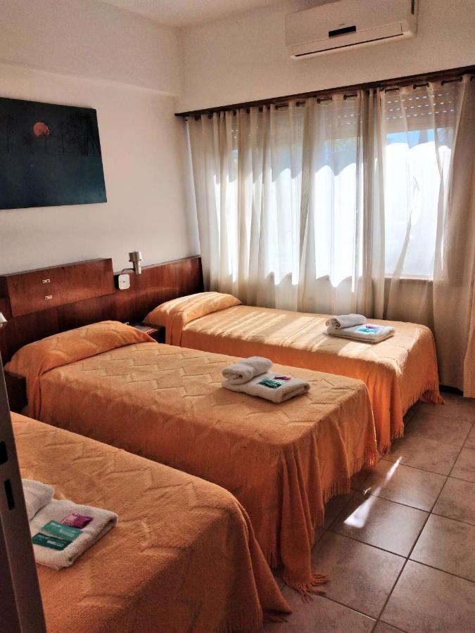 Dolores  Plaza Hotel מראה חיצוני תמונה