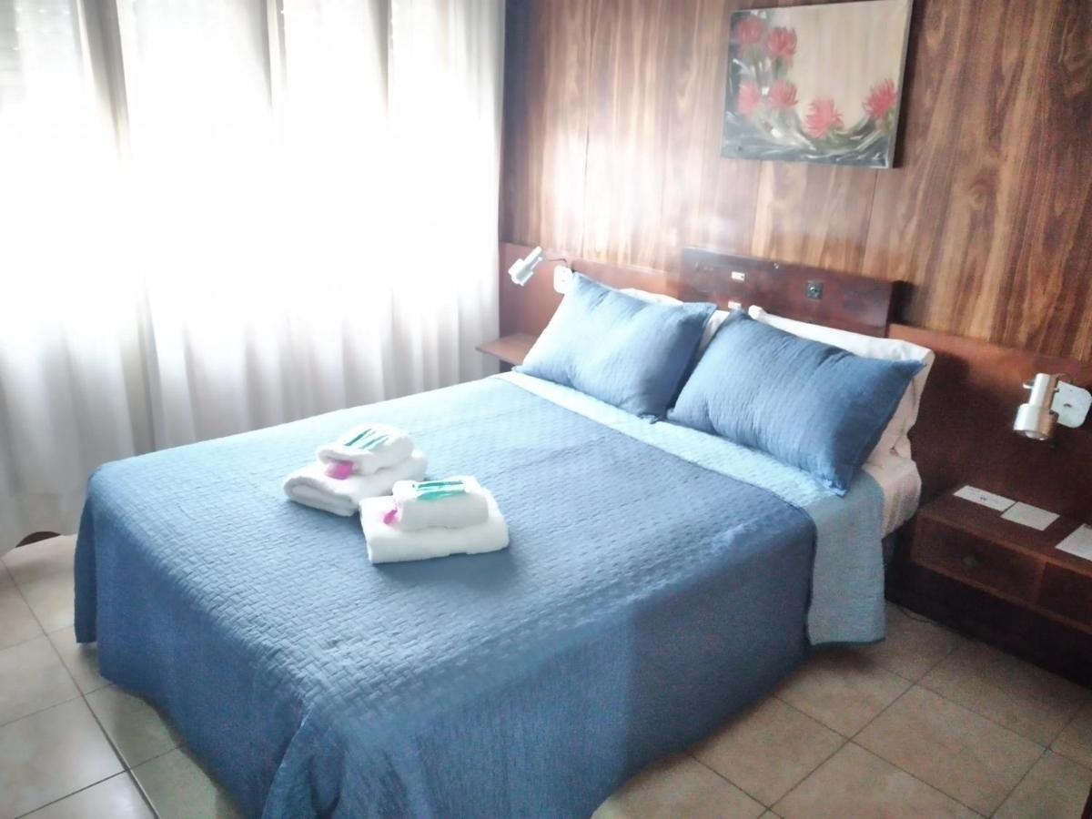 Dolores  Plaza Hotel מראה חיצוני תמונה
