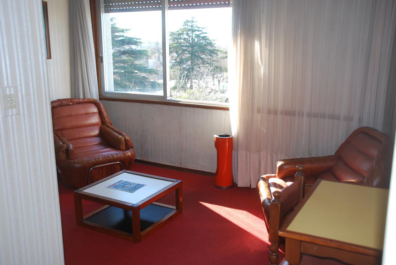 Dolores  Plaza Hotel מראה חיצוני תמונה