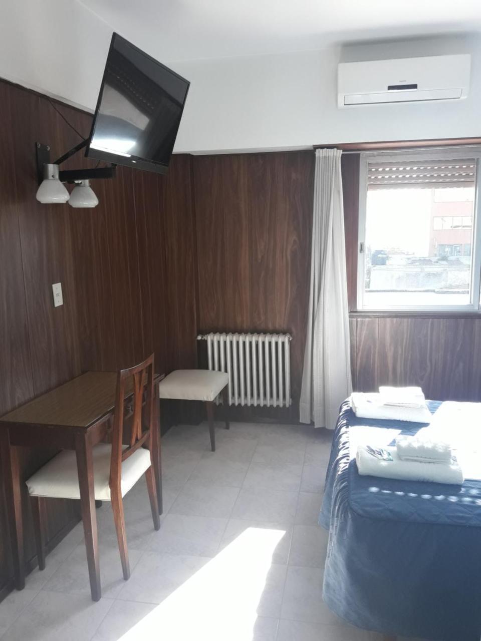 Dolores  Plaza Hotel מראה חיצוני תמונה