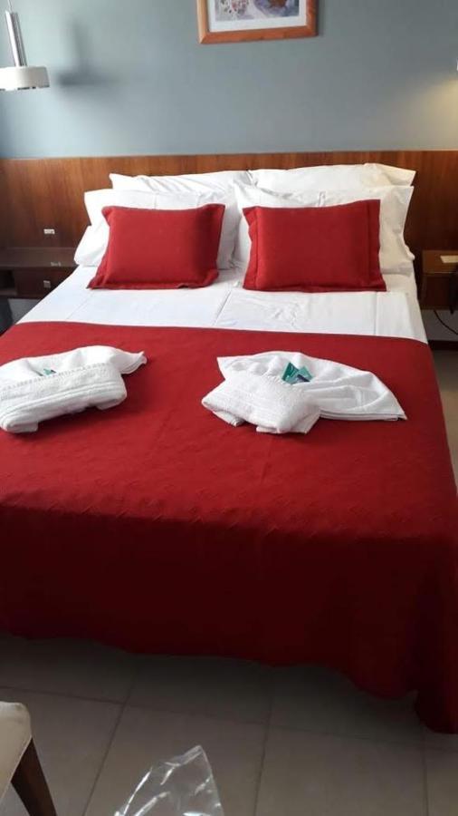 Dolores  Plaza Hotel מראה חיצוני תמונה